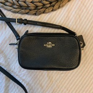 Coach crossbody clutch